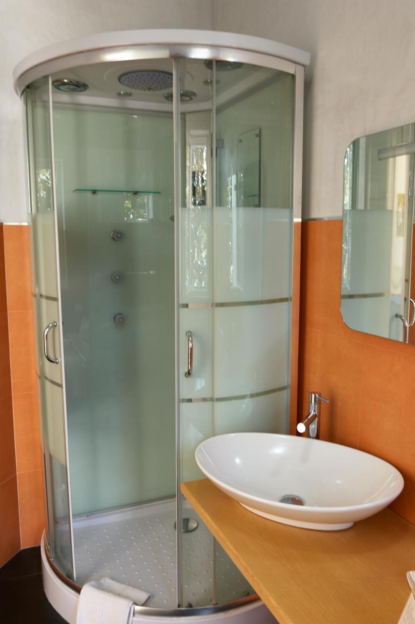 Il Giardino Di Flora Con Piscina Hotel Lecce Ngoại thất bức ảnh