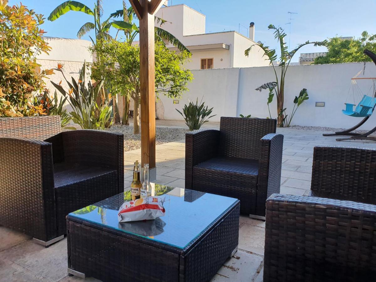 Il Giardino Di Flora Con Piscina Hotel Lecce Ngoại thất bức ảnh