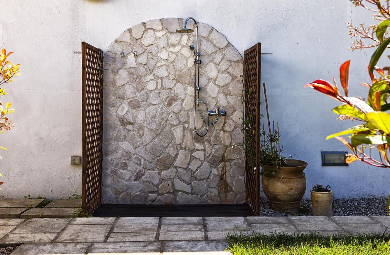 Il Giardino Di Flora Con Piscina Hotel Lecce Ngoại thất bức ảnh