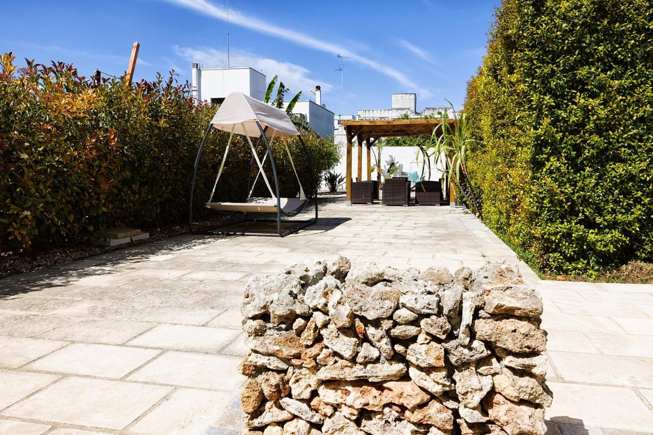 Il Giardino Di Flora Con Piscina Hotel Lecce Ngoại thất bức ảnh