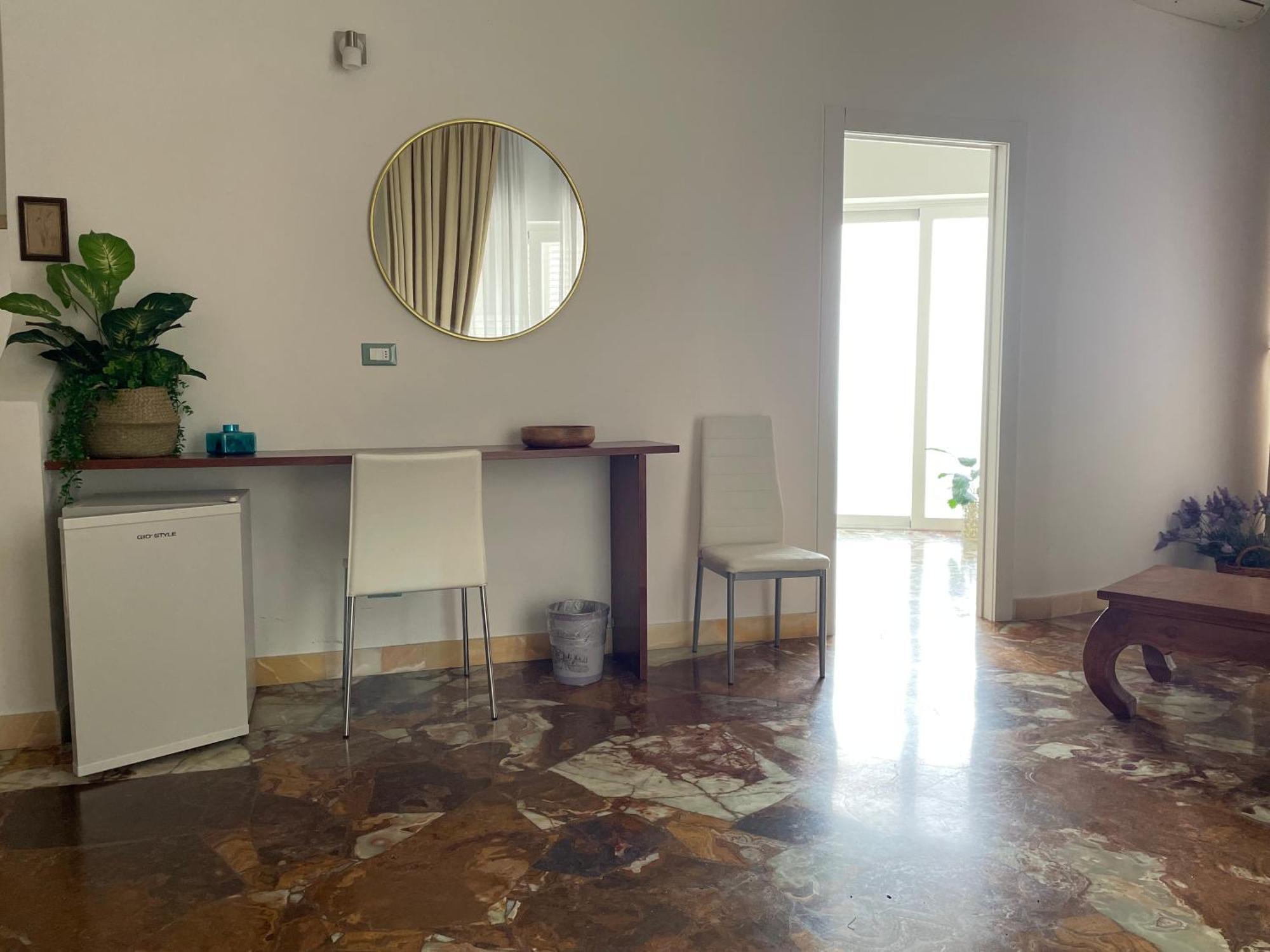 Il Giardino Di Flora Con Piscina Hotel Lecce Ngoại thất bức ảnh