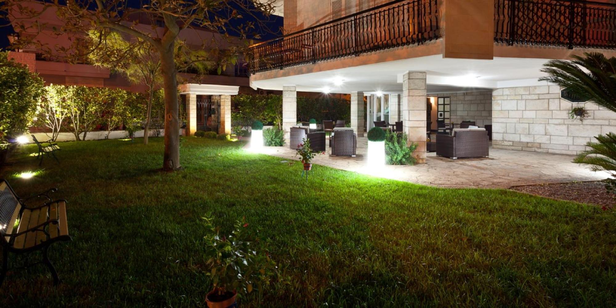 Il Giardino Di Flora Con Piscina Hotel Lecce Ngoại thất bức ảnh